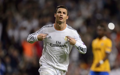 正大体育动态-佩德里这球转身抽射得分